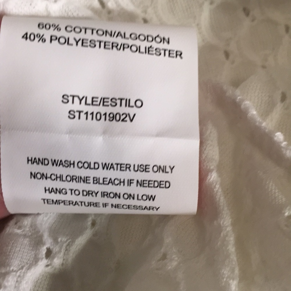 NWT White Textured Short Sleeve Crewneck Top - Picture 14 of 16